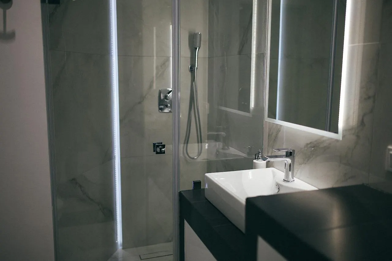 Grey Apartment Kolowa Krakow 0*,