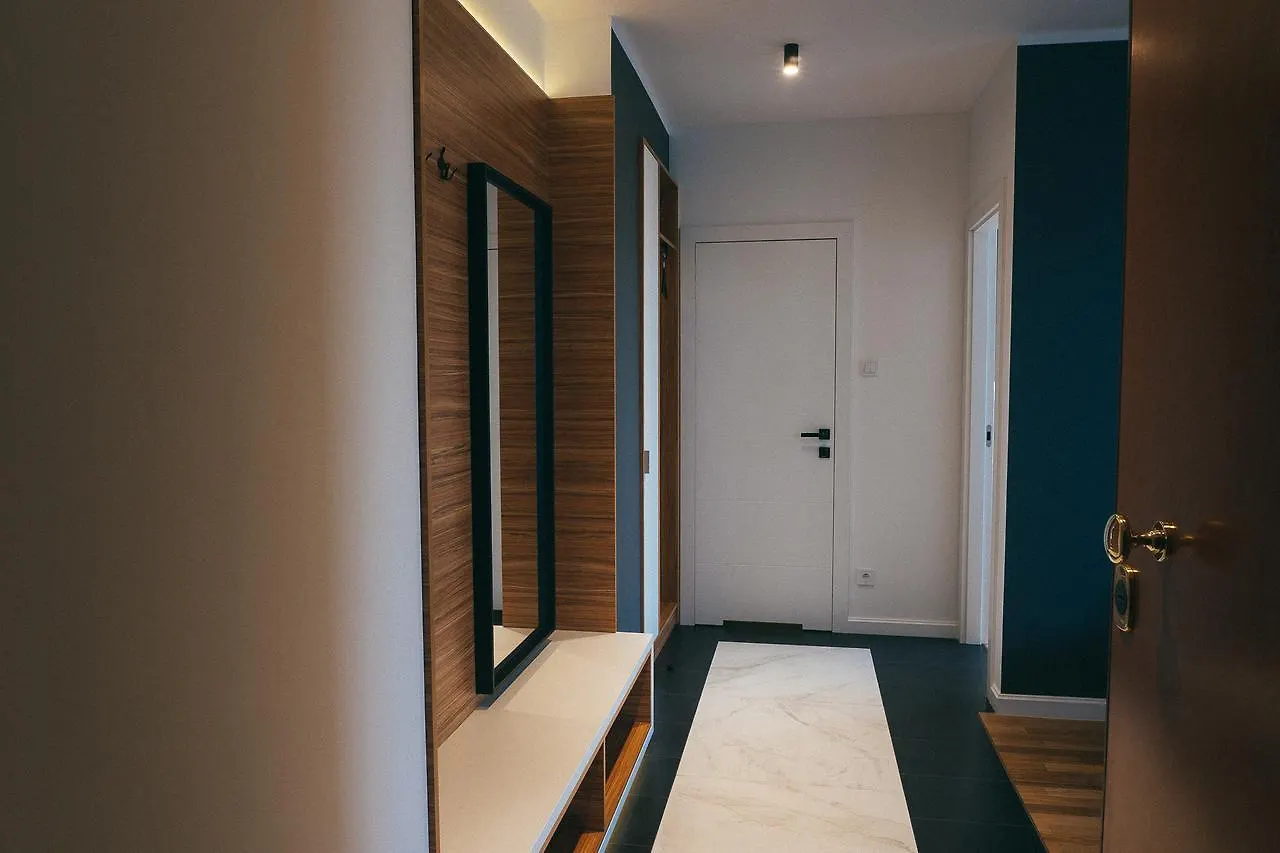 Grey Apartment Kolowa Krakow 0*,